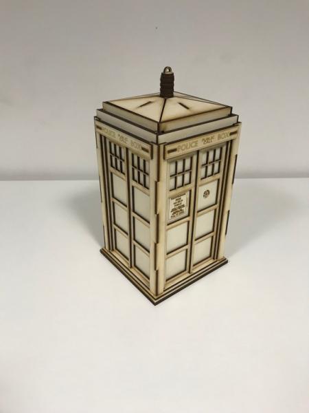 Doctor-Who - Die Tardis XXL - 3D Laser Cut Model